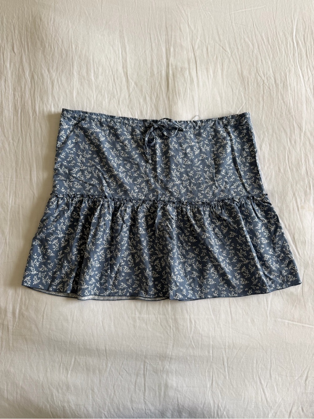 Brandy Melville Strapless Blue Floral Peplum Top